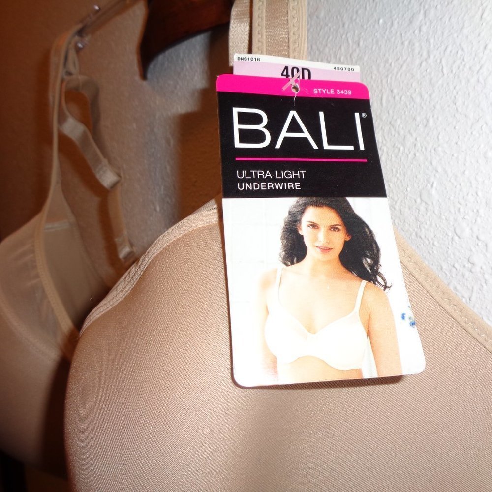 BALI Light Illusion Bra 3439 40D NWT - Picture 2 of 11